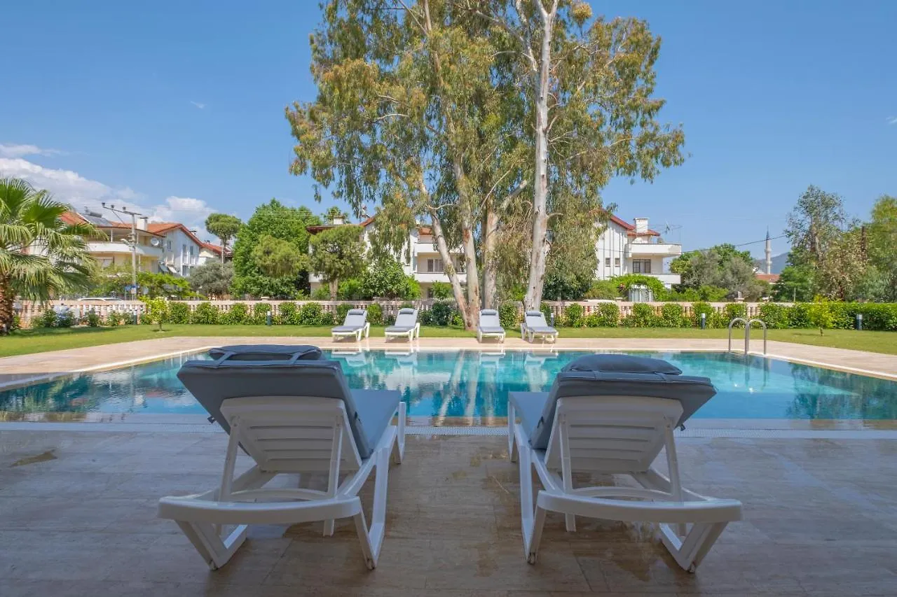 Kalender Suits Fethiye 0*,