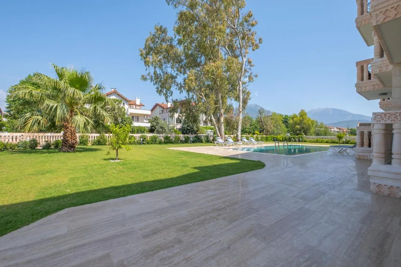 Kalender Suits Fethiye 0*,