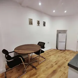  Apartment 3 Bed Flat Close To Liverpool St & Brick Lane United Kingdom