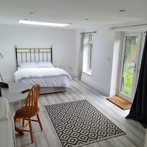  Apartment Holiday Out House United Kingdom
